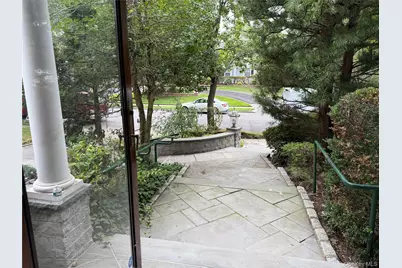 30 Dogwood Road #PVT HOUSE, Albertson, NY 11507 - Photo 2