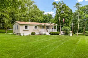 387 Freedom Rd, Pleasant Valley, NY 12569 - Photo 2