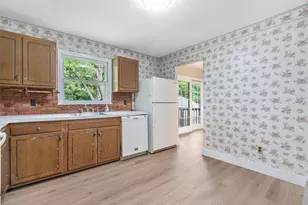 387 Freedom Rd, Pleasant Valley, NY 12569 - Photo 10