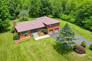 23 Lounsbury Dr, Baldwin Place, NY 10505 - Photo 2