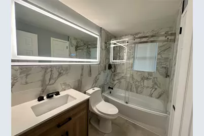 1070 Spur Drive S, Islip, NY 11706 - Photo 20