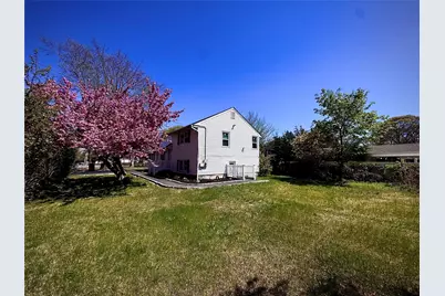 1070 Spur Drive S, Islip, NY 11706 - Photo 34