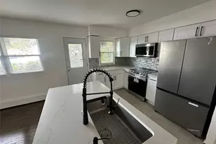 1070 Spur Dr S, Islip, NY 11706 - Photo 10