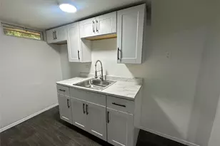 1070 Spur Dr S, Islip, NY 11706 - Photo 32