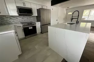 1070 Spur Dr S, Islip, NY 11706 - Photo 14