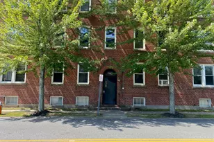 726 Howell Ave, Riverhead, NY 11901 - Photo 8