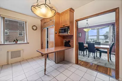 162-41 Powells Cove Boulevard #4D, Whitestone, NY 11357 - Photo 10