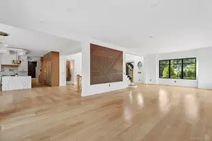 26 St Andrews Ct, Old Westbury, NY 11568 - Photo 20