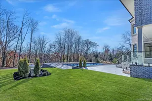 26 St Andrews Ct, Old Westbury, NY 11568 - Photo 8
