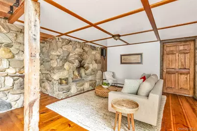 880 W Mill Road, Mattituck, NY 11952 - Photo 6