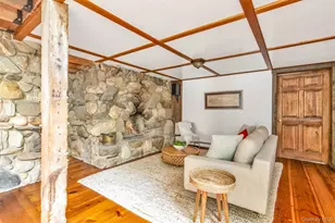 880 W Mill Rd, Mattituck, NY 11952 - Photo 6