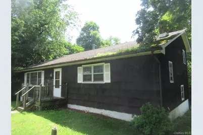 24 Edinburgh Road, Middletown, NY 10941 - Photo 2