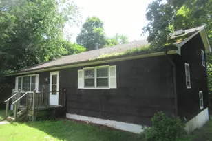 24 Edinburgh Rd, Middletown, NY 10941 - Photo 2