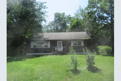 24 Edinburgh Road, Middletown, NY 10941 - Photo 1