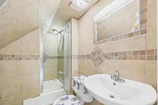 9 Pewter Ln, Hicksville, NY 11801 - Photo 12