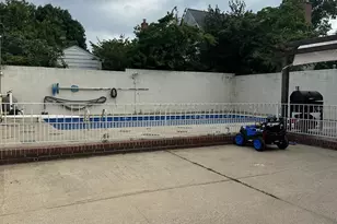 151-60 7th Ave, Whitestone, NY 11357 - Photo 8