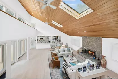 61 Hidden Cove Court, Southampton, NY 11968 - Photo 12