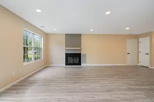 6 Doe Path, Coram, NY 11727 - Photo 12