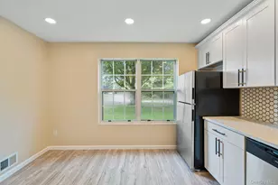 6 Doe Path, Coram, NY 11727 - Photo 8