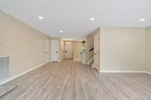 6 Doe Path, Coram, NY 11727 - Photo 10