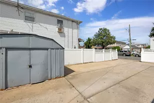 147-17 N Conduit Ave, Jamaica, NY 11436 - Photo 30