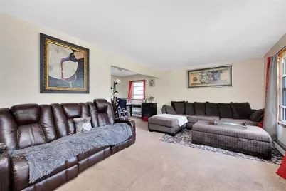 14717 N Conduit Avenue, Jamaica, NY 11436 - Photo 4