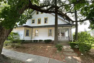 384 Hawthorne Ave, Yonkers, NY 10705 - Photo 2