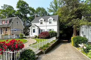 9 Brynwood Rd, Yonkers, NY 10701 - Photo 2