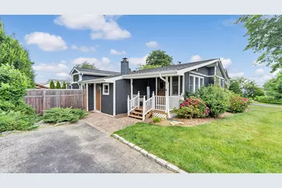 22 Coles Place, Northport, NY 11768 - Photo 1