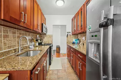 35-20 73rd Street #6R, Jackson Heights, NY 11372 - Photo 6