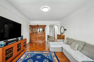 35-20 73rd St, Jackson Heights, NY 11372 - Photo 2