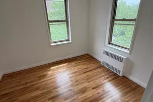 67-25 Clyde St, Forest Hills, NY 11375 - Photo 2