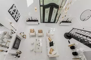 3 Fairview Ln, Glen Cove, NY 11542 - Photo 6