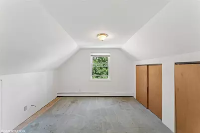 512 Nassau Boulevard, Williston Park, NY 11596 - Photo 10