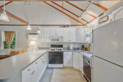 15 Youngs Avenue, Mattituck, NY 11952 - Photo 6