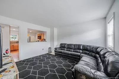 108A Union Avenue, Ronkonkoma, NY 11779 - Photo 16