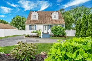 108A Union Ave, Ronkonkoma, NY 11779 - Photo 2