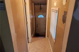 815 Swinton Ave, Bronx, NY 10465 - Photo 10