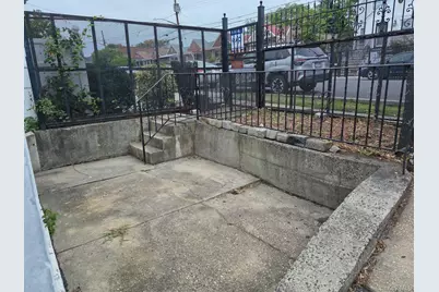 815 Swinton Avenue, Bronx, NY 10465 - Photo 4