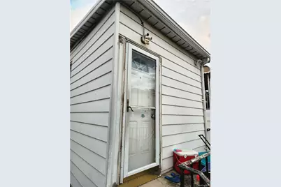 815 Swinton Avenue, Bronx, NY 10465 - Photo 20