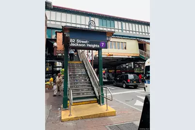 82-07 Roosevelt Avenue, Jackson Heights, NY 11372 - Photo 10