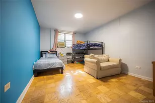 53-11 90th St, Elmhurst, NY 11373 - Photo 8