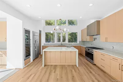 12 Plume Grass Way, Westhampton, NY 11977 - Photo 8