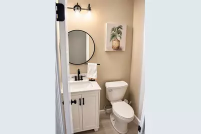 170 Alicia Drive, North Babylon, NY 11703 - Photo 14