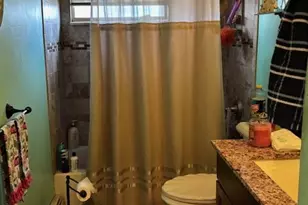 68 Knoll St, Lindenhurst, NY 11757 - Photo 8