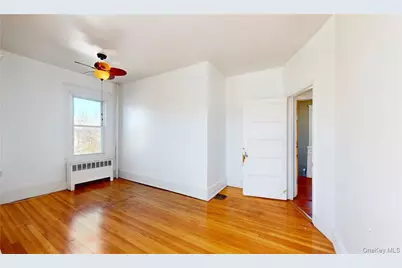 14 Hamilton Avenue, New Rochelle, NY 10801 - Photo 8