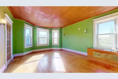 14 Hamilton Avenue, New Rochelle, NY 10801 - Photo 18