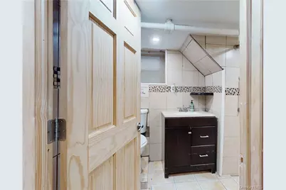 14 Hamilton Avenue, New Rochelle, NY 10801 - Photo 20