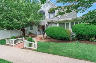 89-44 98th St, Woodhaven, NY 11421 - Photo 2