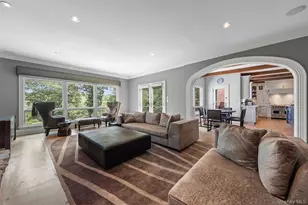 8 Ridgeview Cir, Armonk, NY 10504 - Photo 14